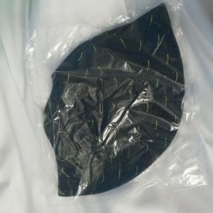 Black Dream Smile Bucket Hat